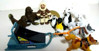 Toys R Us Animal Planet Arctic Polar Play Wildlife Figures Penguins Bears Igloo