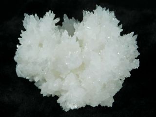 A 100 Natural Bright White ARAGONITE Crystal Cluster With a Stand 120gr 3
