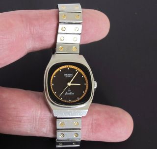 Vintage Seiko Silver Wave 1421 - 5290 Stainless Quartz Watch For Women
