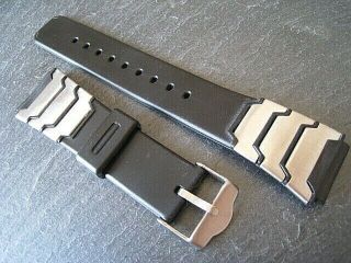 Black Rubber/plastic Chevron Waterproof Watch Strap.  16mm,  18mm & 20mm.  From Uk.
