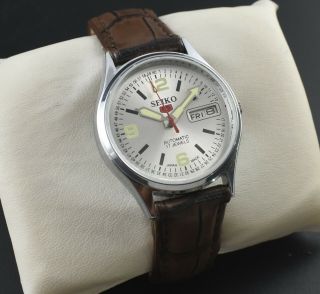 VINTAGE SEIKO 5 AUTOMATIC SILVER DIAL JAPAN MADE MEN ' S WRIST WATCH 3