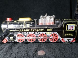 Vintage Mgh Arrow Express Tin Train/locomotive Battery Operated