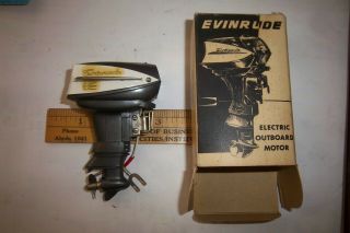 Vintage 1961 Evinrude Lark 40 Hp Plastic Toy Outboard Motor No.  44