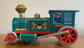 Trade Mark Modern Toys Hooting Locomotive Special Tin Train Battery Engine