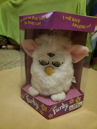 1998 Furby - White With Blue Eyes - In Box: Model 70 - 800