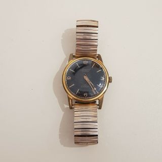 Ingersoll Quartz Wrist Watch With Expanding Strap Vintage Black Face