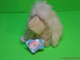 Vintage 1999 Curly Fur Furby Babies Tan and White Blue Eyes 2