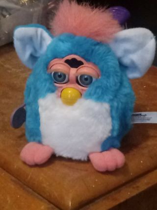 1999 Tiger Electronics Furby Blue Pink And White Sounds Motion Blue Eyes