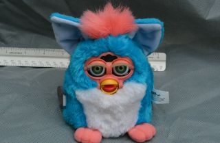 1999 Tiger Furby Baby Model 70 - 940 Blue and Pink with Tag 2