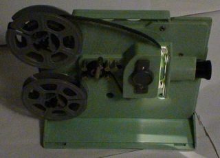 Toy 8mm Brumberger 280 Movie Projector & (3) Films - Woody Woodpecker 3