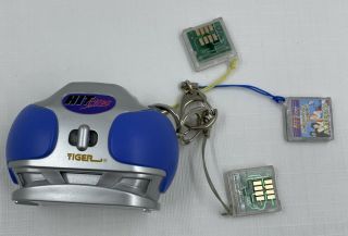 Tiger Electronics Hit Clips Boombox Music Player With 3 Clips