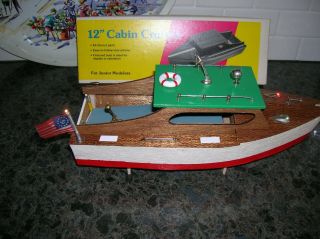 Toy Wood Boat Cabin Cruiser Battery Ioerated Boat Toy Outboard Motor K&o Ito