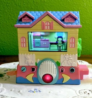 Rare Pixel Chix Babysitter Dollhouse 2006 Interactive Electronic Toy -