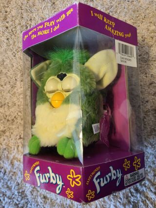 Electronic Furby Green & White Rare With Tags And Box 1998 Tiger Electronics