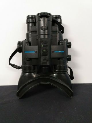Jakks Pacific 2010 Night Vision Binoculars Spynet Infrared Spy Gear Goggles