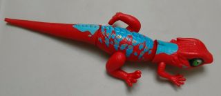 Robo Alive Lurking Lizard Battery - Powered Robotic Toy by ZURU Red Blue Lizard 2