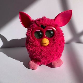 Furby Pink Talking Pet Hasbro