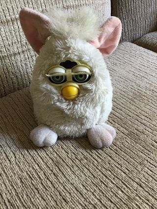 Vintage 1999 Tiger Electronics White With Green Eyes Baby Furby
