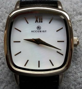 Accurist Ladies Gold Plated Quartz Watch With Instructions & Box - Battery