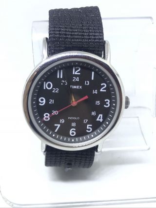 Timex Mens Weekender T2n647 Silver Tone Black Strap Analog Watch 21