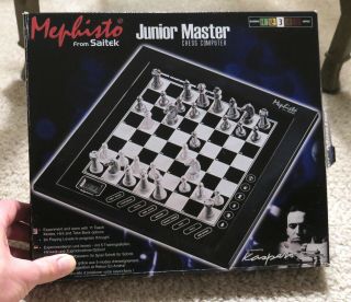 Saitek Mephisto Junior Master Electronic Chess Computer