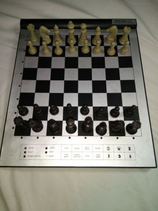 Radio Shack Computerized Chess Set 1650 60 - 2194 Vintage Game Complete