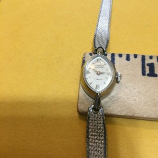 Vintage Gruen Precision 17 Jewel Ladies Watch 268r