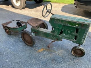 Oliver 1800 Pedal Tractor 60 