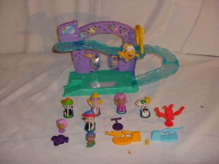 Bubble Guppies Rock N Roll Stage Playset Complete