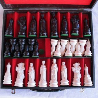 Vtg Anri Chess Set (missing 1 Black Pawn) W/ Case