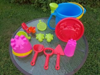 Kids 12 Piece Colorful Sand Box Kit With Flexible Water Spout