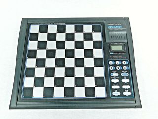 Saitek Kasparov Alchemist Chess Electronic Board Game Computer Clock Teach Modes