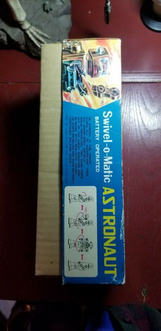 Vintage tin toy Swivel - o - Matic Astronaut made in japan 2