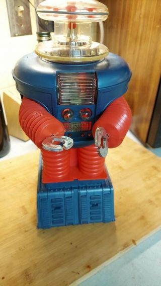 Remco Lost In Space Robot Battery Operated Robot 1966