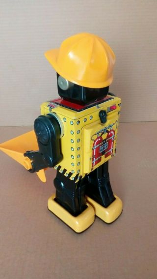 VINTAGE S.  H.  HORIKAWA BUSY CART ROBOT 60s Japan space battery operated 3