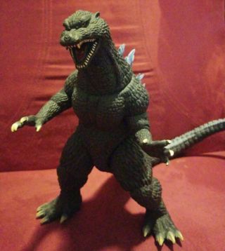 Godzilla Final Wars 2004 8.  5” Tall Figure Bandai Toho