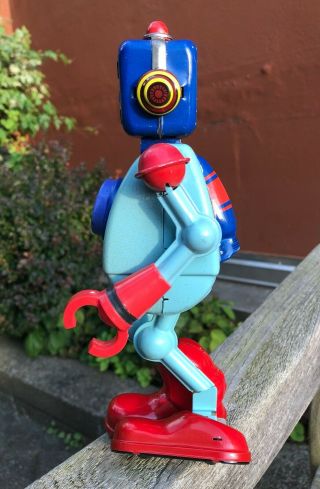 Retro? Vintage? Wind Up Tin Space Robot toy Blue Head Red Shoes CHINA 9 