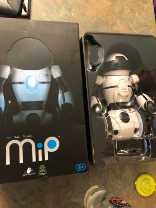 Mip The Toy Robot By Wowee - White Mip Robot Iphone Control