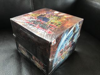 Box Yu - Gi - Oh 1996 Starter Deck Yugi And Kaiba Card Game - Box Damage.