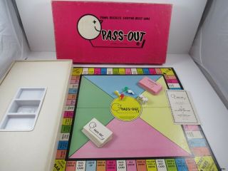 Vintage 1965 Pass Out Adult Drinking Board Game By Frank Bresee : Complete
