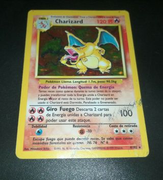 Pokemon Charizard 4/102 Base Set Holo Rare Card