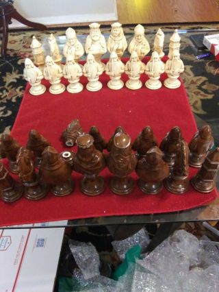 Large Vintage 32 Pc Medieval Ceramic Porcelain Chess Set