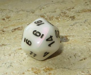 Chessex Mother Of Pearl White - D20 - Oop Dice