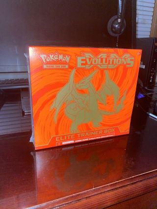 Pokémon Tcg: Xy Evolutions Elite Trainer Box (charizard),  Complete