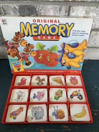 Memory Game 2001 Milton Bradley By Hasbro Ages 3 - 6,  2 - 4 Players.
