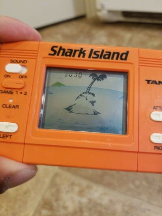 Radio Shack Tandy SHARK ISLAND Vintage Electronic Handheld Video (No sound) 2