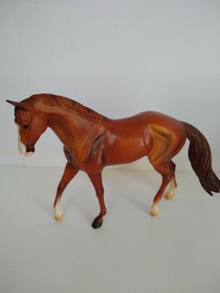 Breyer Freedom Series Classics Chestnut Quarter Horse 916 Brown One Black Hoof