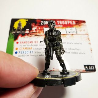Horrorclix Zombie Trooper 067 Rookie With Card From The Lab Booster Pack