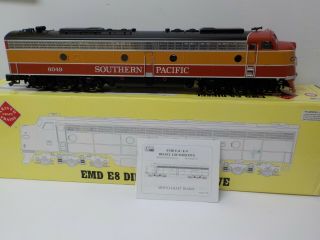 Aristo - Craft Art - 23602 Emd E8 Southern Pacific 6049 Diesel Locomotive G Scale