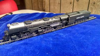 N Scale Rivarossi Union Pacific 4 - 6 - 6 - 4 Challenger Steam Locomotive 3967.